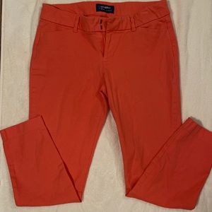 Old Navy Pixie Mid-Rise Coral tropics Size 6